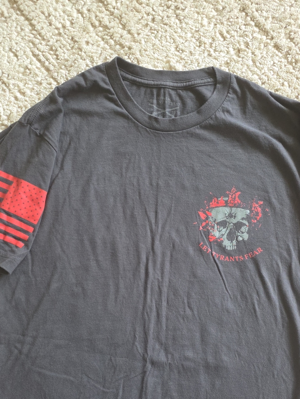 Men's Black Graphic Grunt Style Skull Tee with Red Accent